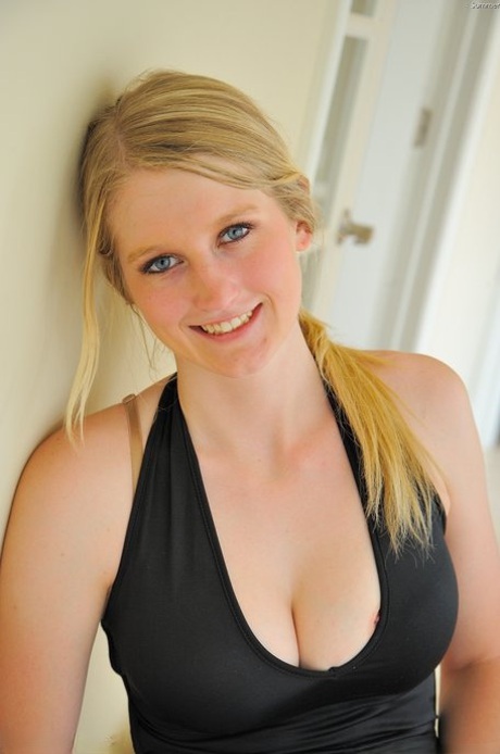 Adorable blonde Summer reveals her cunt and asshole before toying herself