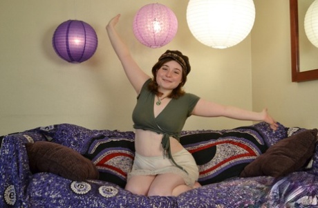 Chubby authentic Dawn Honeycrisp squirts milk from breasts before fingering femininity