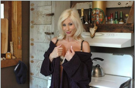 Huge breasted MATURE WOMAN stunner Puma Swede gets boffed during topless meditation