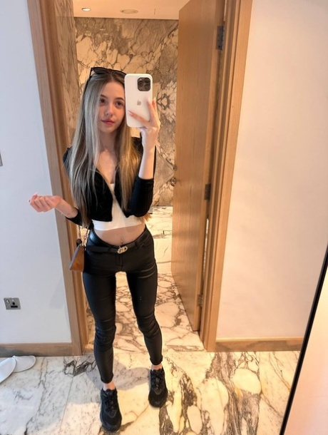 Non Nude