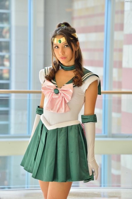 Brunette cutie Melody flashes her shaved vagina & toys her butthole in public