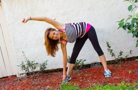 Fitness girl Tessa Fowler strips outside to cool down baring her big breasts