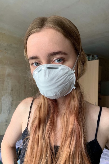 Naughty authentic Belarusian babe poses and strips during quarantine