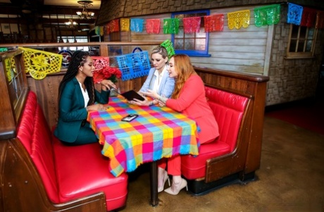 American MILFs sharing a huge manhood in a public interracial foursome