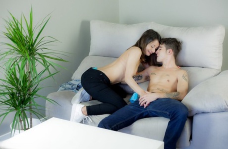 Italian authentic Valentina Bianco slipping out of jeans while giving oral pleasure