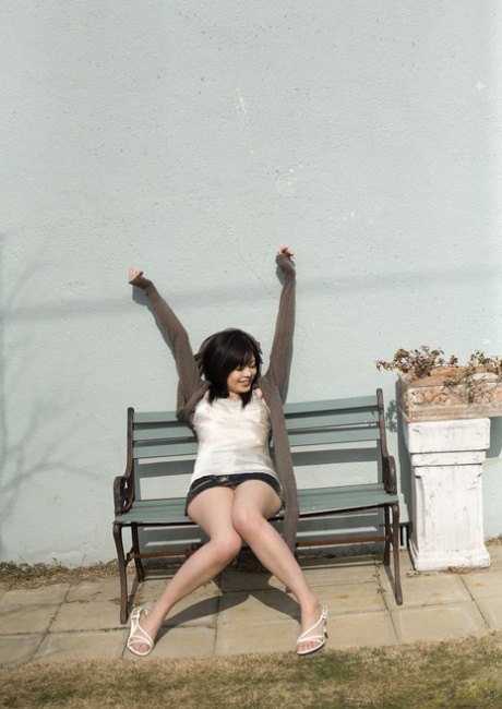 Japanese beauty China Yuki strikes great poses while slowly getting natural