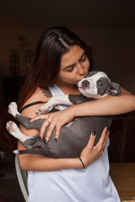 Authentic chick Vanessa Rivas shows off her beautiful curves around the house