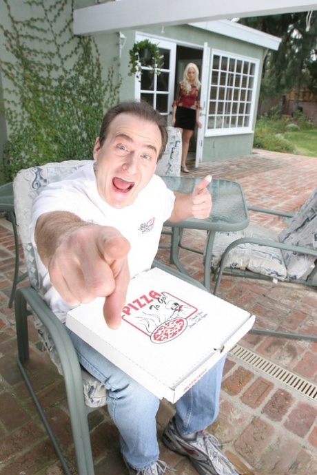 Explicit curves passionate is the most desirable thing for horny blonde