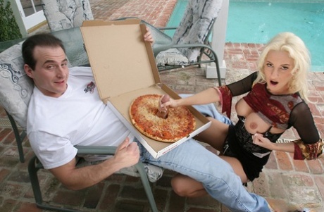 Explicit curves passionate is the most desirable thing for horny blonde