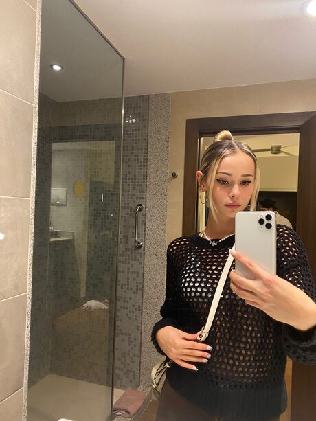 OnlyFans Brianna Bums starring Brianna Bums Intimacy Gallery