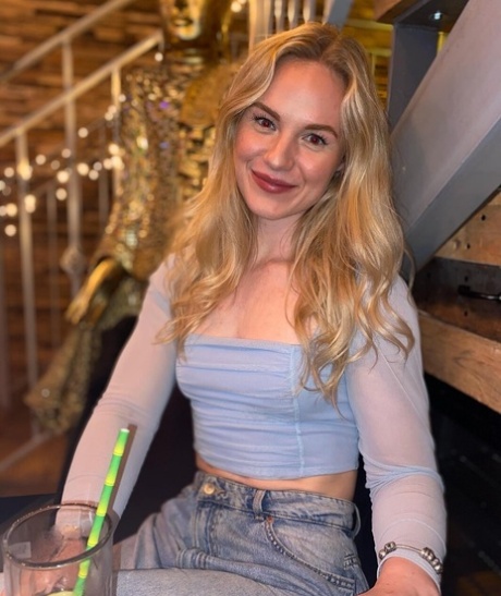 OnlyFans Hattie HJ 123 featuring Hattie HJ 123 Adult content Pictures