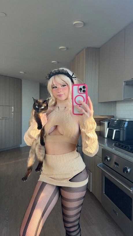 OnlyFans Yumi Puffs starring Yumi Puffs Artistic Pictures