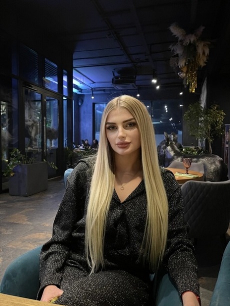 OnlyFans Anni Ya performed by Anni Ya Natural Images