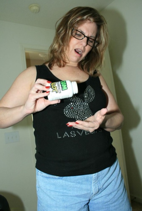 Horny fatty in glasses gives POV oral pleasure and gets her face drenched in climax