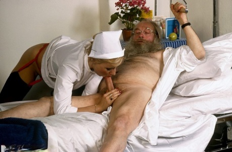 A nice compilation of retro fucking from the era where pussies were hairy only