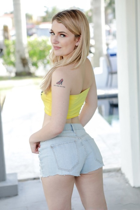 Mature blonde Rachael Cavalli and young adult Abby Adams in same-sex female action