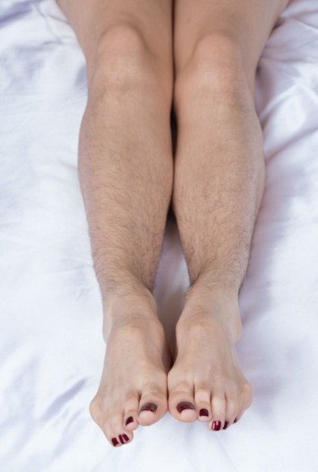 Very hairy horny MATURE WOMAN Lucia gives amazing closeups of her dripping wet femininity