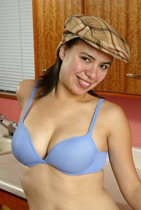 First time Latina housewife Lin strips off underwear and spreads hairy twat