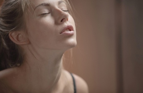 Young beauty Angelica kissing her boyfriend and getting climax on her attractive curves