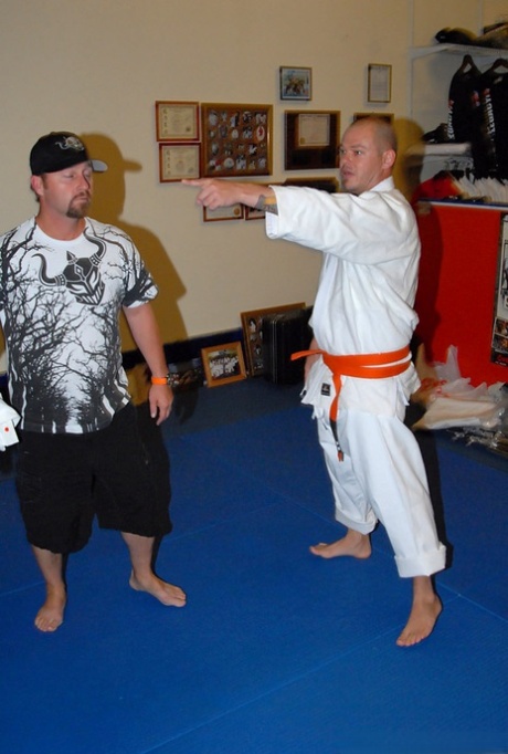 Martial arts workout ends up with intimacy with famous busty mature woman