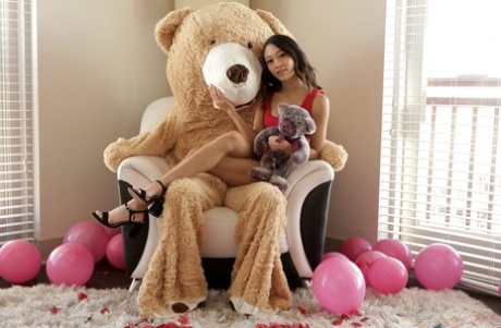 Young Asian girl Jasmine Grey rides costume wearing dude's long penis