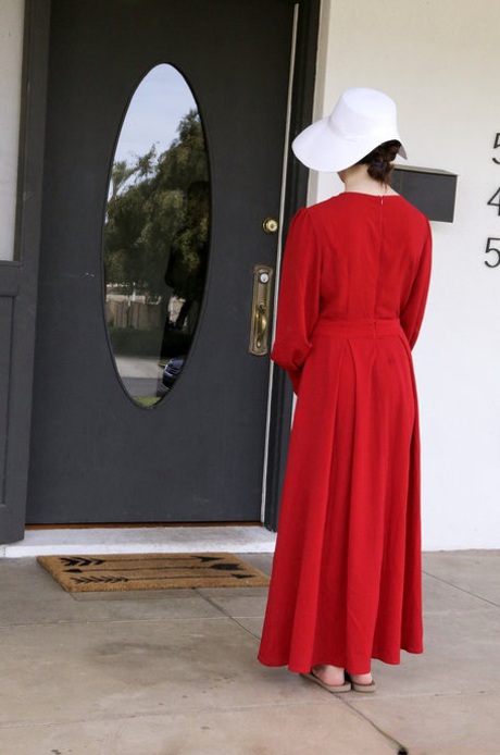 Sweet young young adult maid Jane Wilde has raw intimacy with her boss and gets a creampie