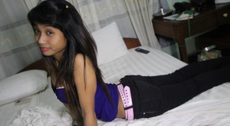 Filipina girl Adult content removes her cute panty and bra set to model in the artistic