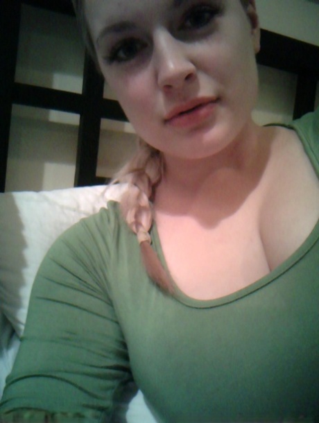 Blonde authentic Danielle Ftv dons numerous outfits for non artistic selfies