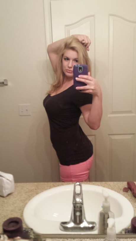 Authentic model Danielle Ftv takes non artistic selfies in a variety of outfits