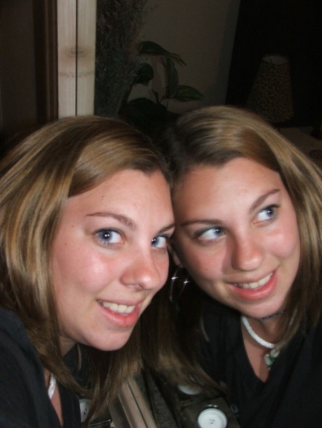 Chubby authentic shows her big breasts up close while taking artistic selfies