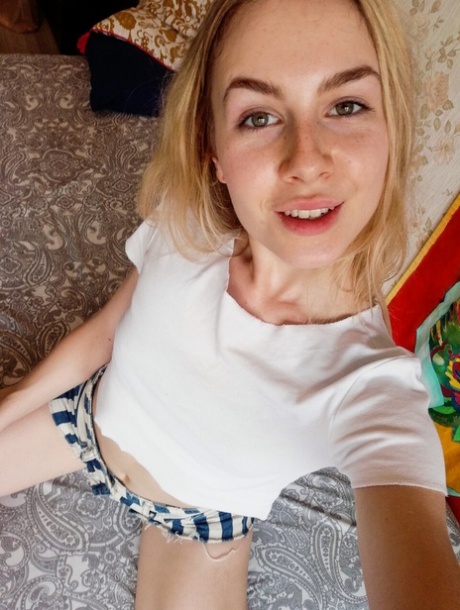 Ersties featuring Alecia Artistic Photos