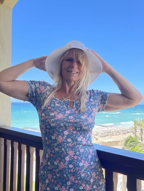 Middle-aged blonde Sweet Susi shows her tits and cunt both indoors and outside