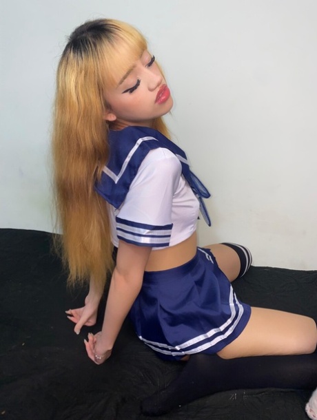 Blowketing performed by Missarita Nude Photos