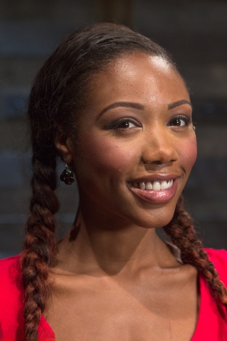 Ebony with a big ass Chanell Heart shows her love hole and small tits